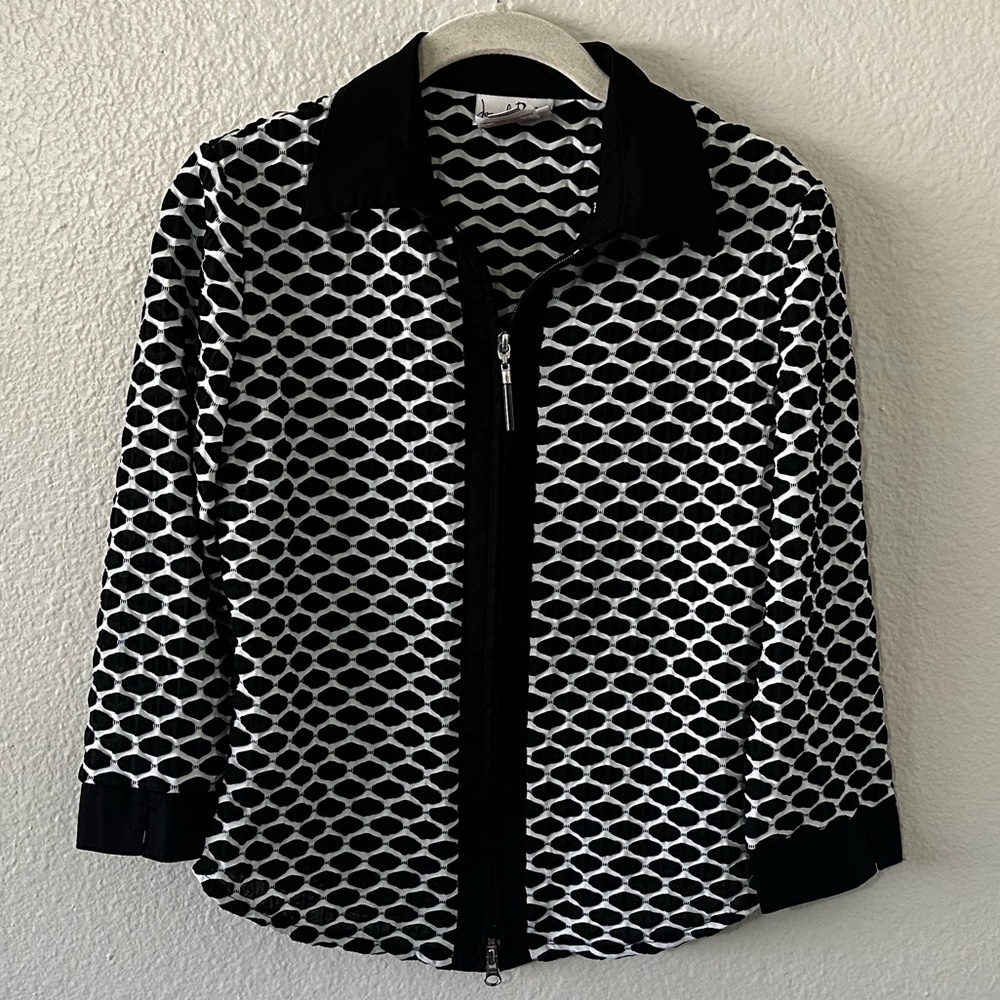 Joseph Ribkoff | Classy Chic B & W Pucker 2 Way Zip 3/4 Sleeves Jacket Size 6